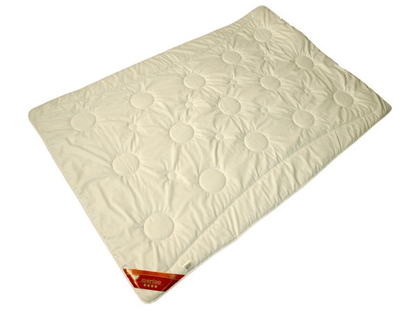 GARANTA Natur Merino Extra-Leicht Steppbett